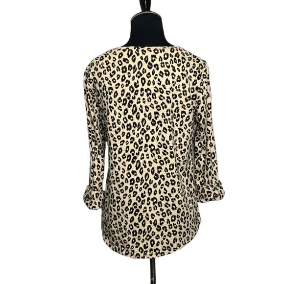 Chico's beige animal print 3/4 sleeves top size 0 - small - Picture 2 of 8